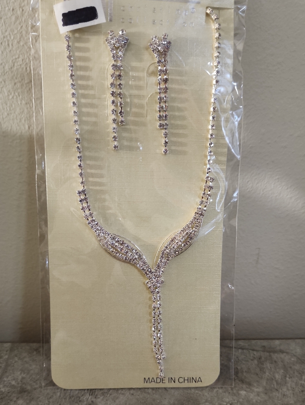 Rhinestone Y-Style Necklace & Drop Earring Set - Silver Tone